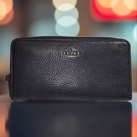 Coach Pebbled NAVY Leather Wallet - Picture 1 of 6